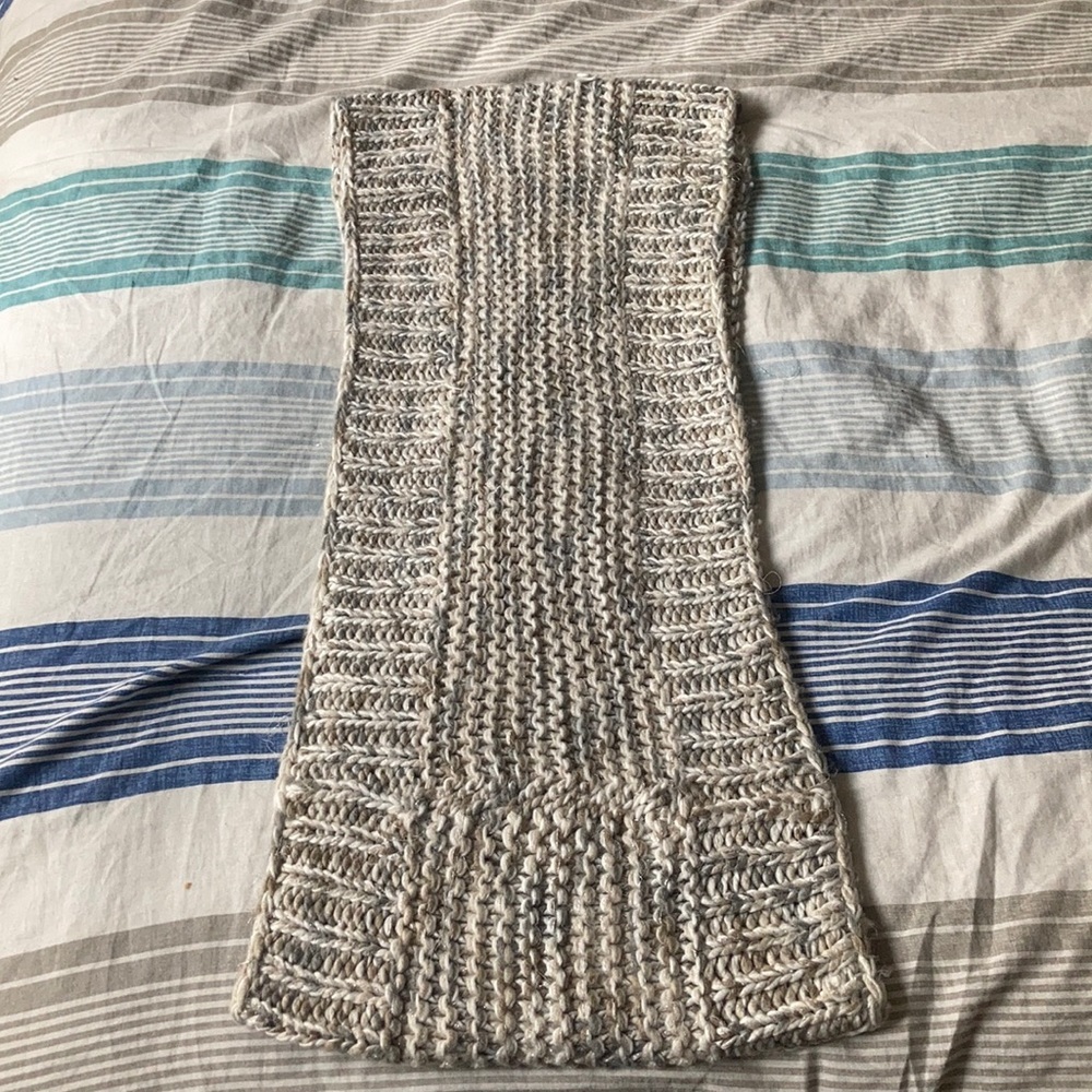 Loft infinity scarf knit scarf